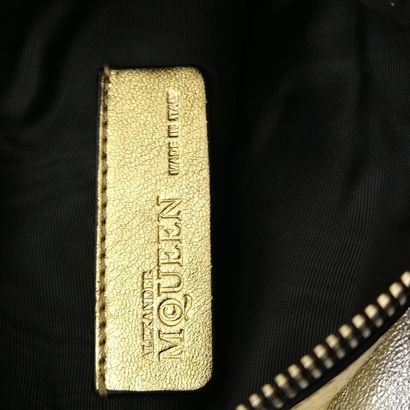 Alexander McQueen small clutch - Picture 8 of 11